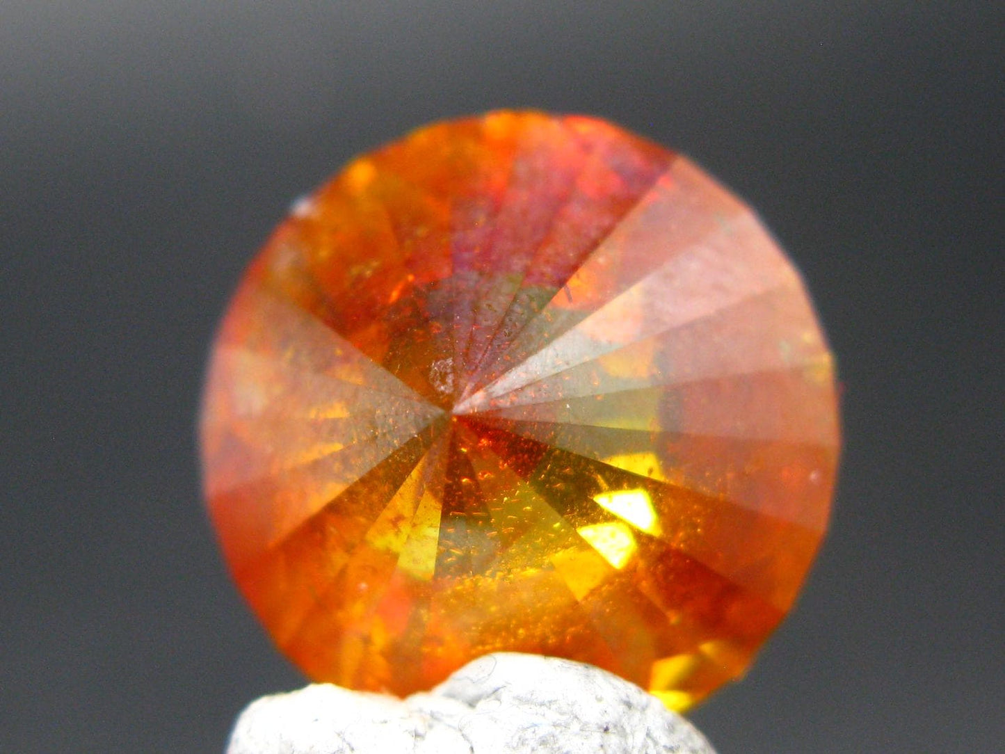 Gem Sphalerite Facetted Cut Stone from Spain - 15.73 Carats