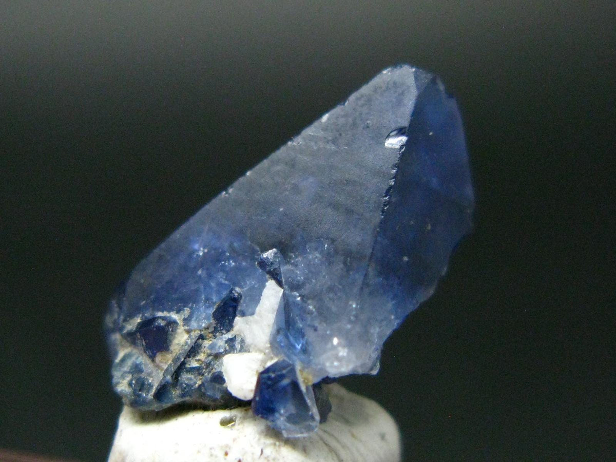 Gem Benitoite Crystal From California - 7.17 Carats