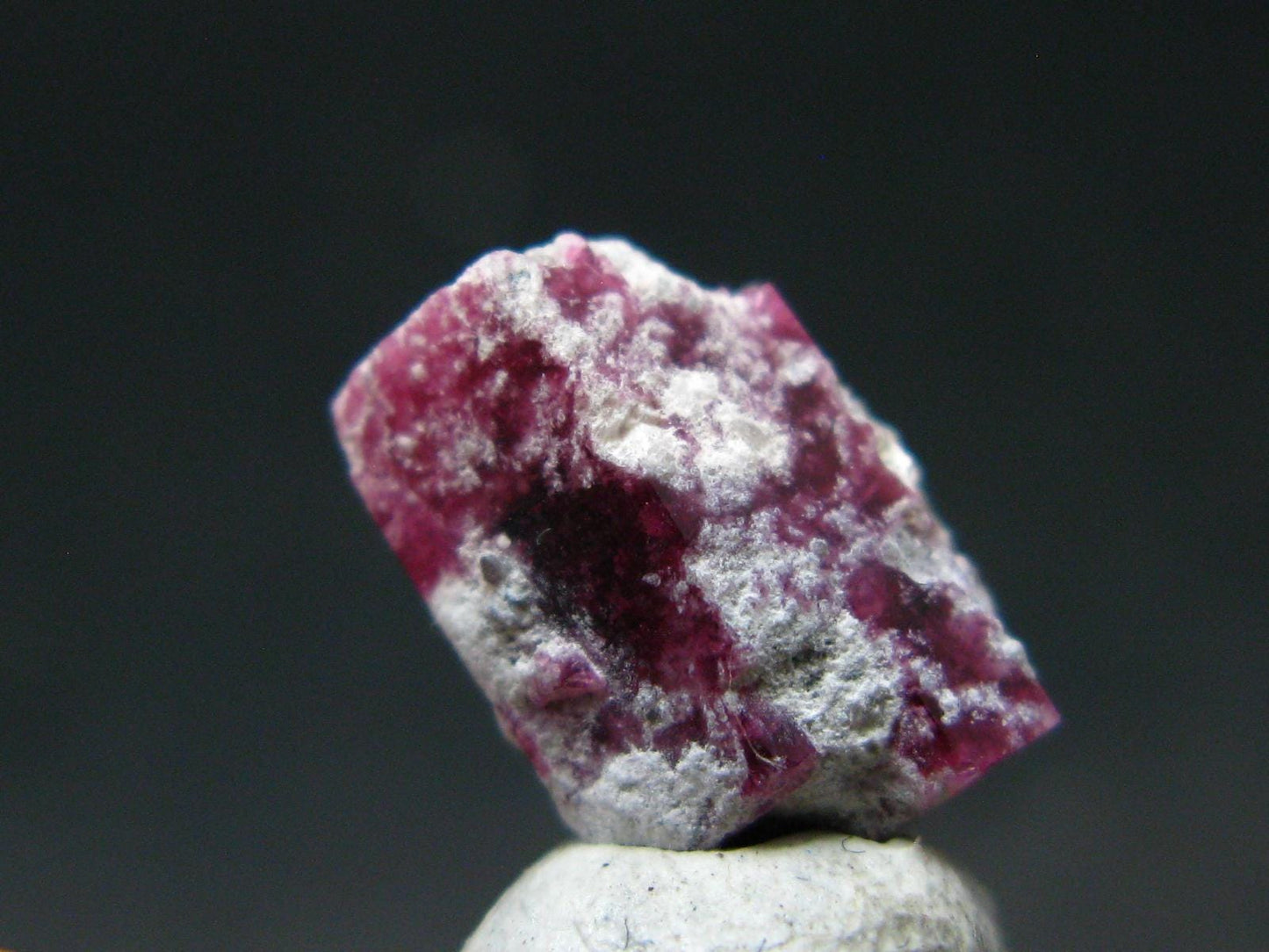 Nice Rare Gem Bixbite Red Emerald Beryl Crystal From Utah USA - 7.23 Carats