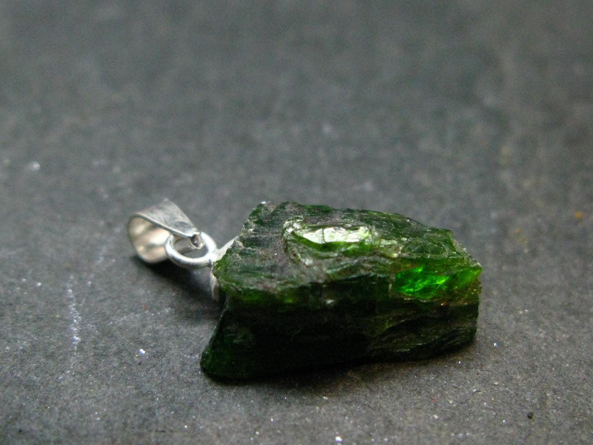 Green Chrome Diopside 925 Silver Pendant from Russia - 0.8" - 1.76 Grams