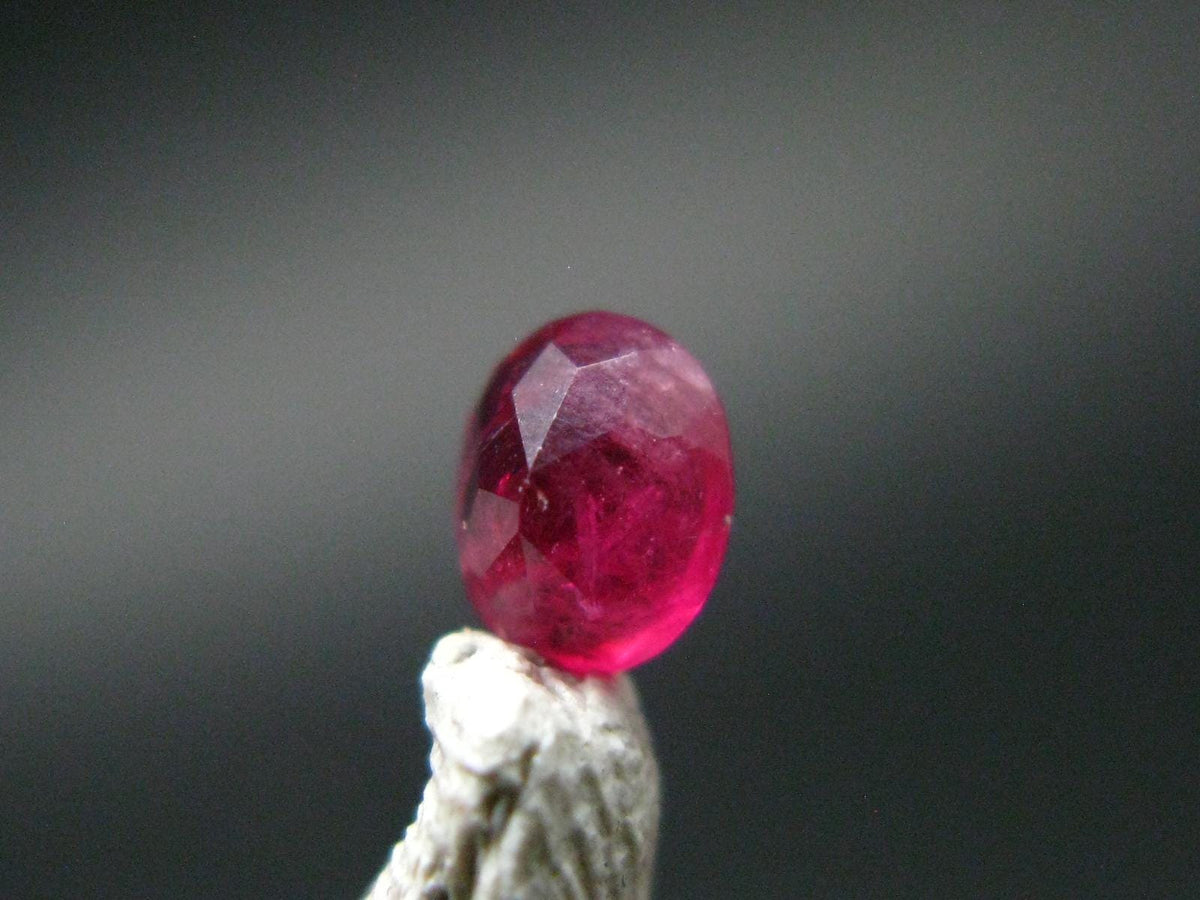 Beautiful Rare Gem Bixbite Red Beryl Emerald Cut Stone From Utah USA - 0.20 Carats - 4.0x3.2mm