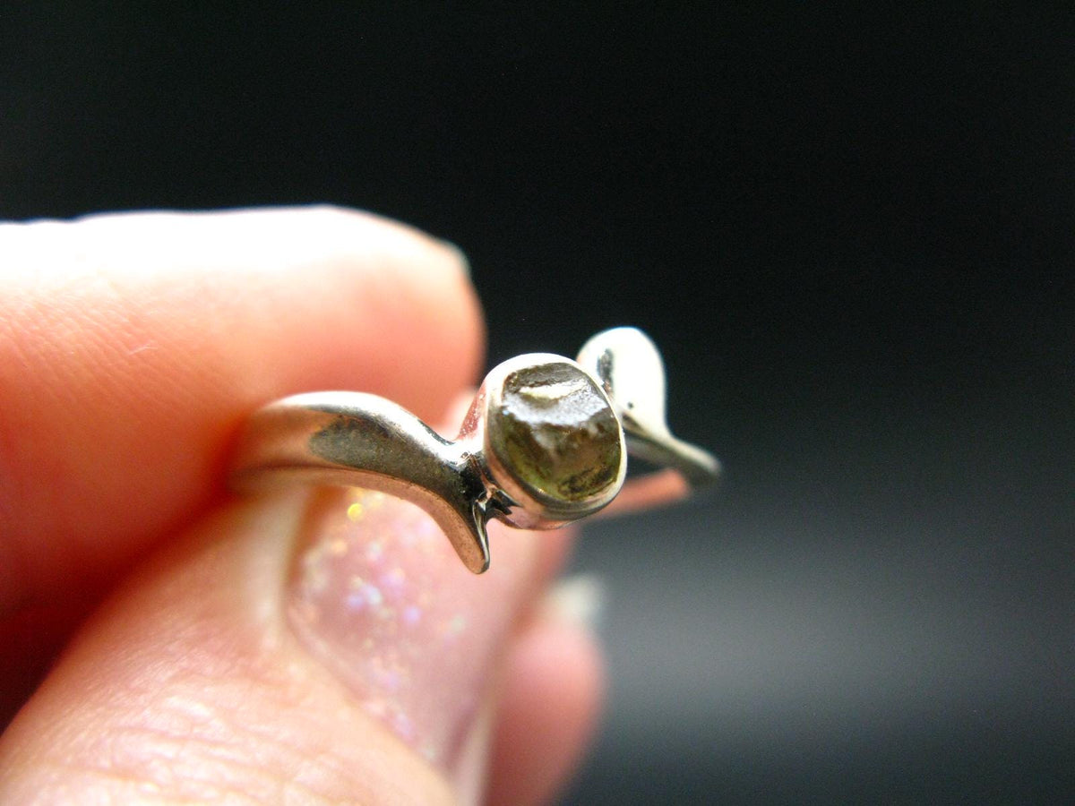 Cute Gem Moldavite Sterling Silver Ring From Czech Republic - Size 6.5 - 1.58 Grams