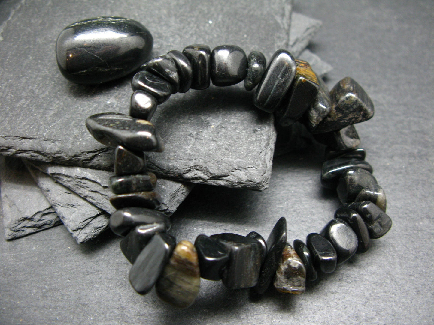 ISUA Rock Genuine Bracelet from Greenland ~ 7 Inches ~ 15mm Tumbled Beads