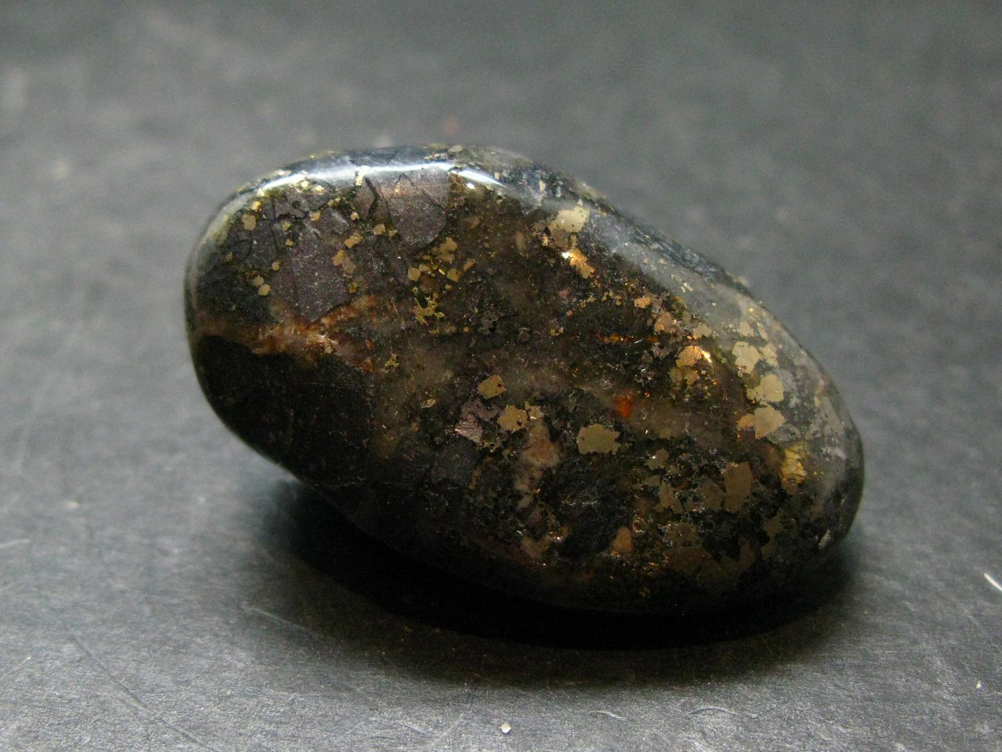 Healers Gold Tumbled Stone From USA - 1.6" - 31.43 Grams