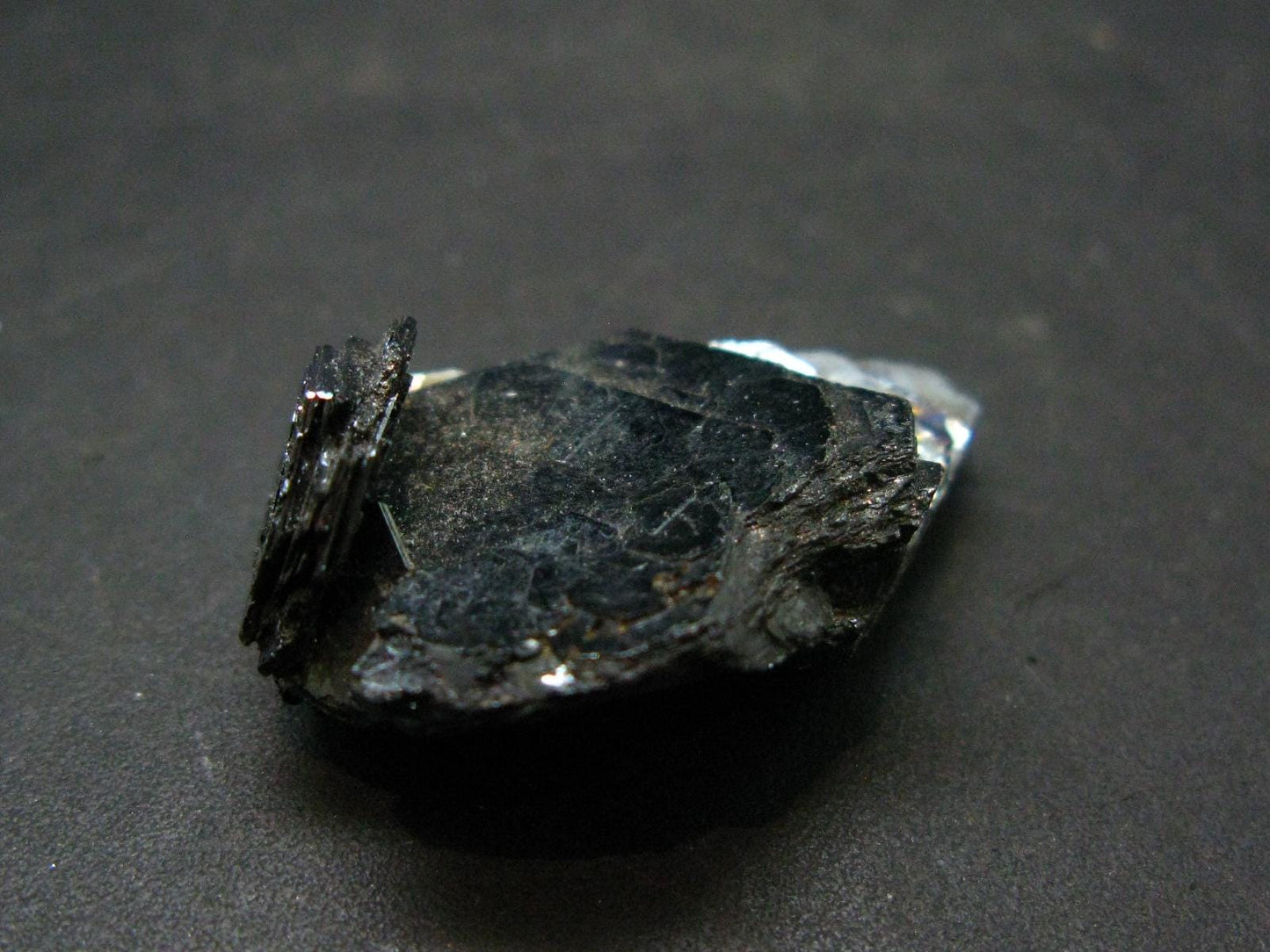 Natural Hematite "Iron Rose" from Brazil - 1.2" - 12.75 Grams