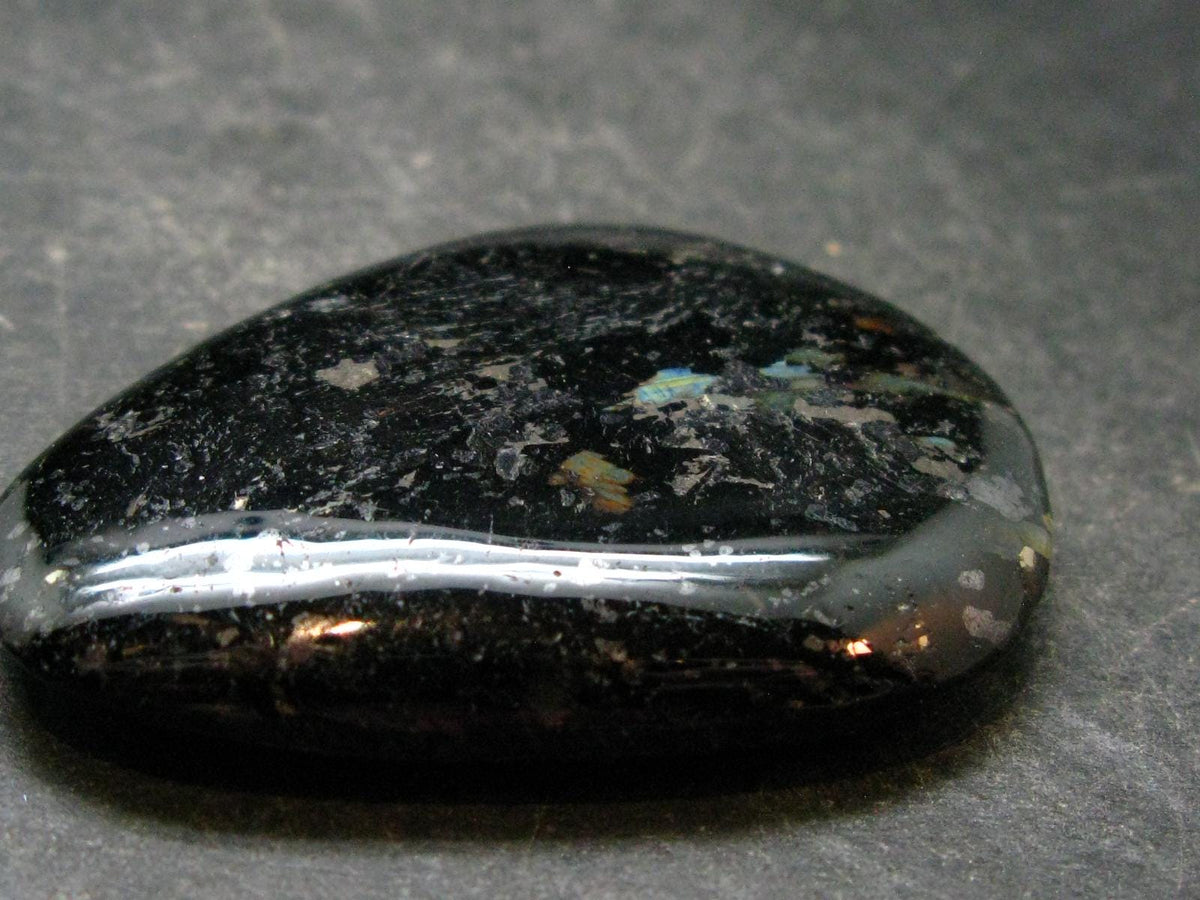 Rare Nuumite Nuummite Tumbled Stone From Greenland - 26.0 Grams - 1.8"