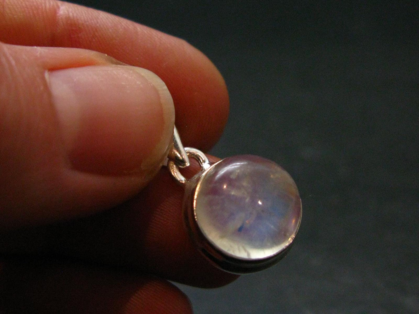 Natural Glow From Inside Moonstone 925 Silver Pendant - 0.8" - 3.0 Grams