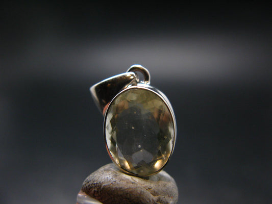 Gem Libyan Desert Glass Tektite Faceted Pendant Sterling Silver from Libya - 0.9" - 3.03 Grams