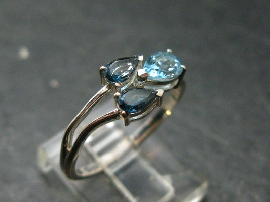 Facetted Blue Topaz Sterling Silver Ring - 1.92 Grams - Size 8