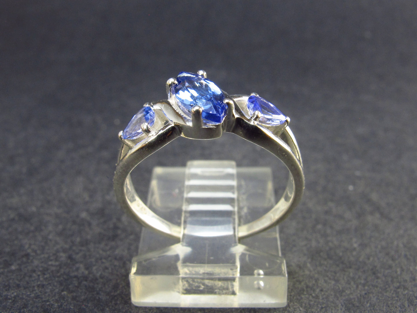 Natural Faceted Blue Tanzanite (Zoisite) Crystal Sterling Silver Ring From Tanzania - 2.26 Grams - Size 6.25