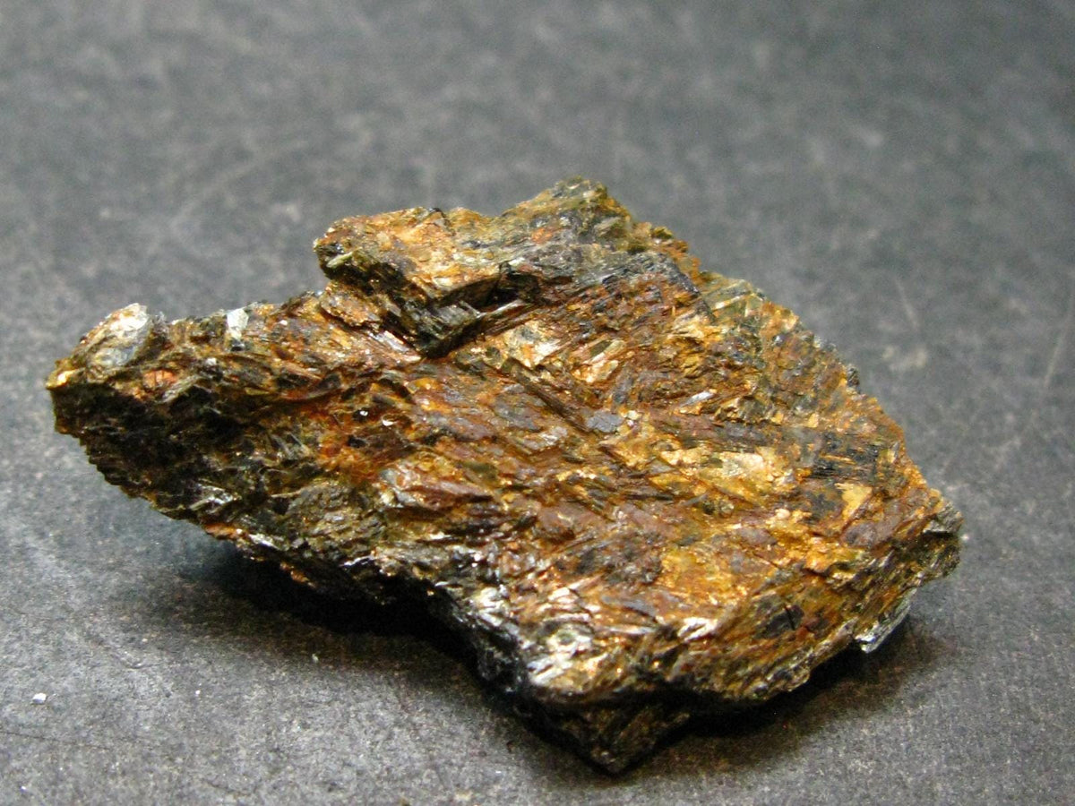 Rare Nuumite Nuummite Raw Piece From Greenland - 4.34 Grams - 1.2"