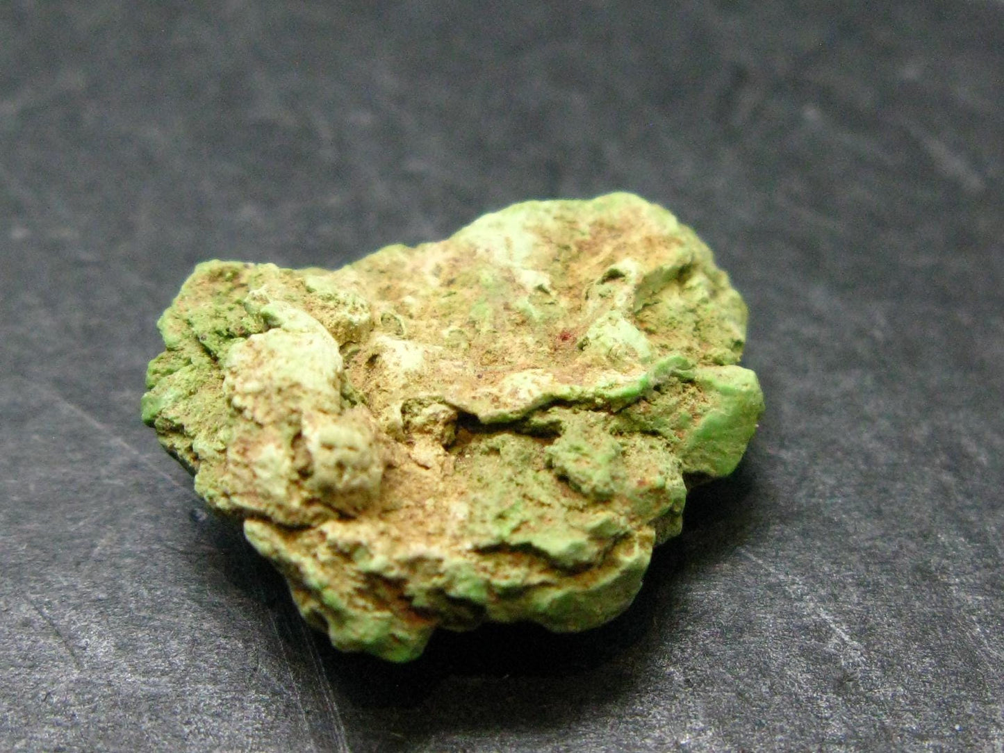 Gaspeite Raw Piece From Canada - 0.9" - 5.49 Grams