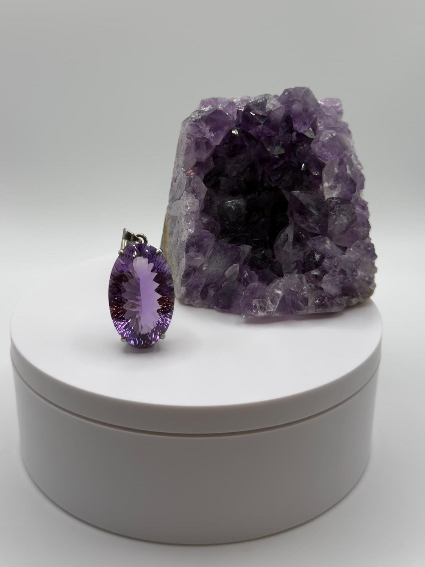 Large Faceted Amethyst Pendant – Solar Sparkle in Violet - 12.11 Grams