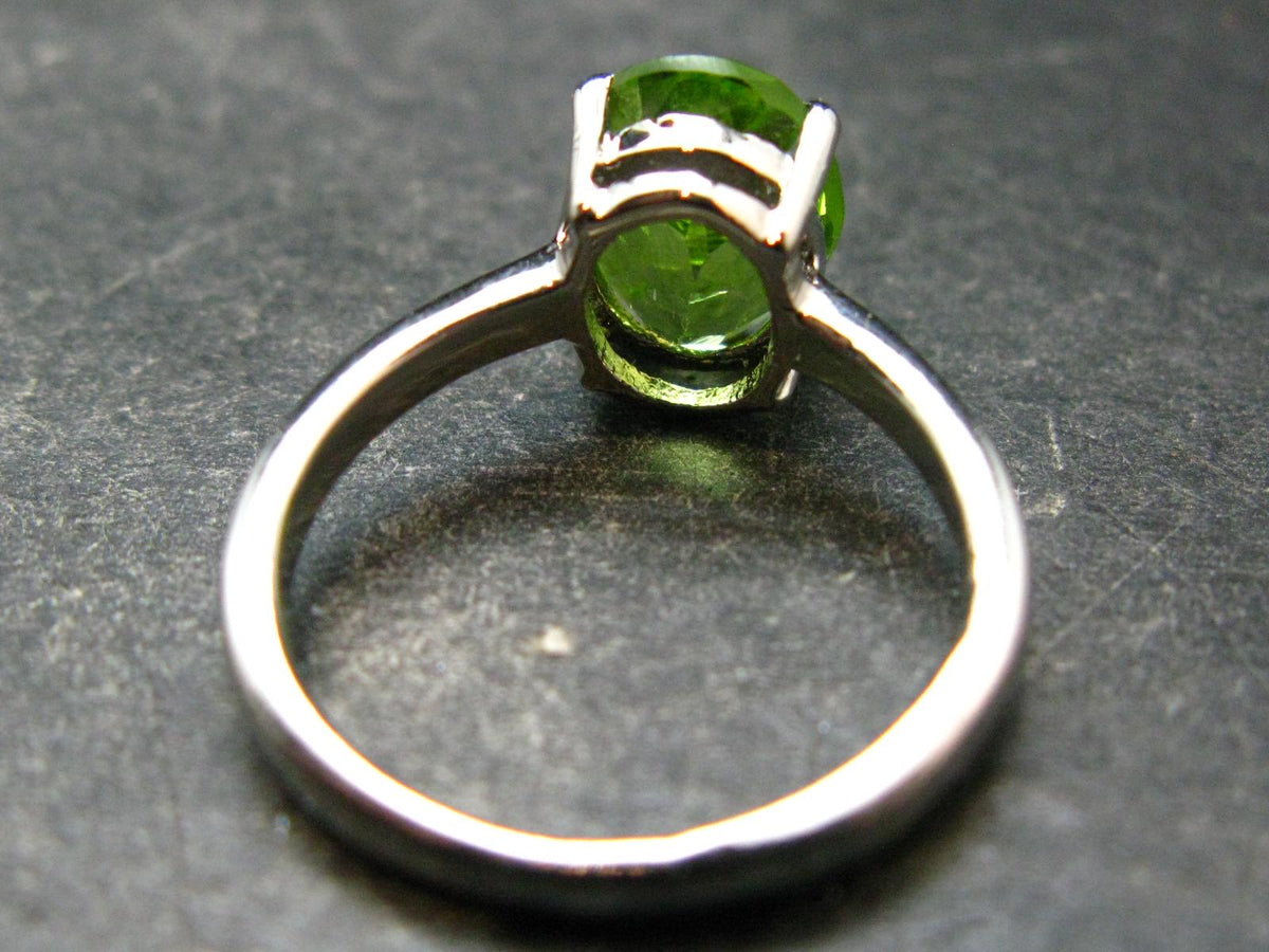 Natural Faceted Peridot Olivine Sterling Silver Ring - 3.14 Grams - Size 7.5