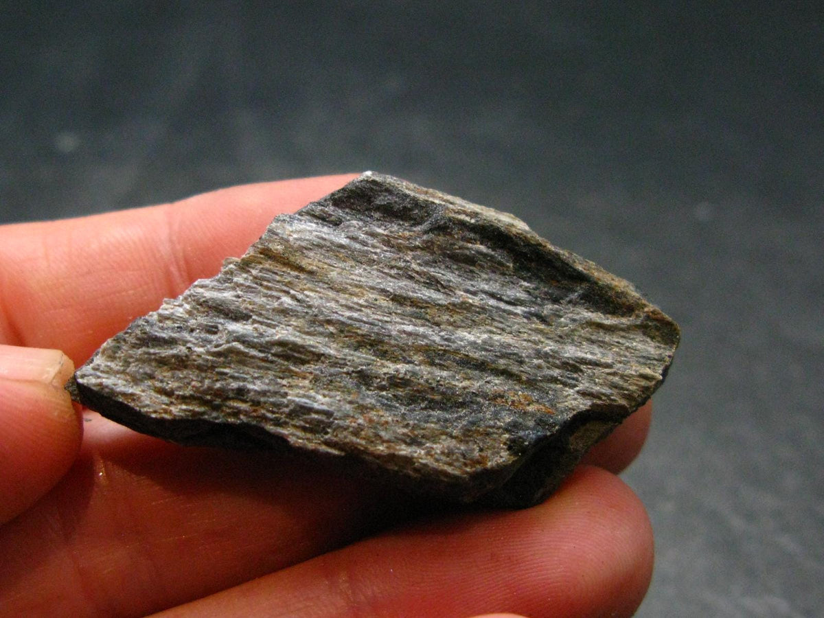 Rare ISUA Stone Raw Piece from Greenland - 1.5" - 12.54 Grams