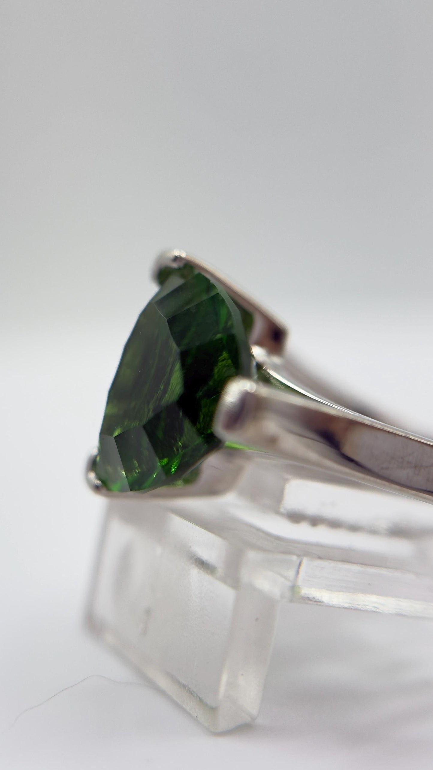Green Helenite Pear Cut Ring – Sterling Silver Statement Gemstone Ring with Accent Stones