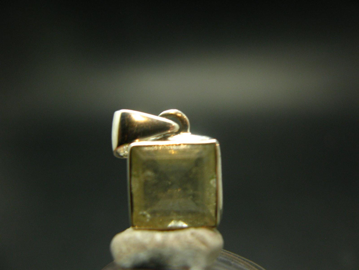 Gem Libyan Desert Glass Tektite Faceted Pendant Sterling Silver from Libya - 0.7" - 2.42 Grams
