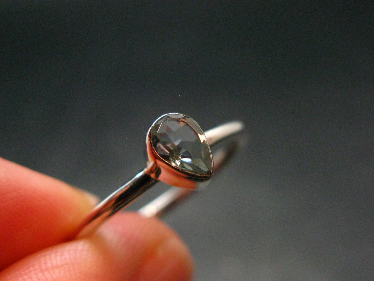 Genuine Facetted Aquamarine Gem Sterling Silver Ring - Size 9 - 1.95 Grams