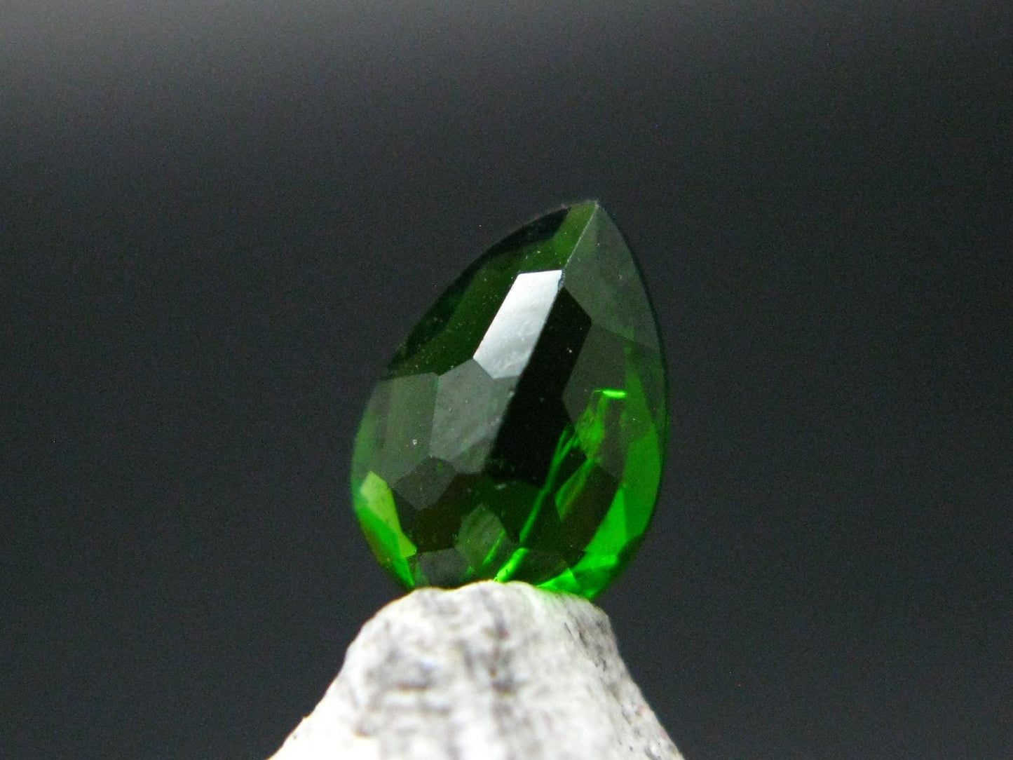 Chrome Diopside Gem Cut Stone From Russia - 0.68 Carats