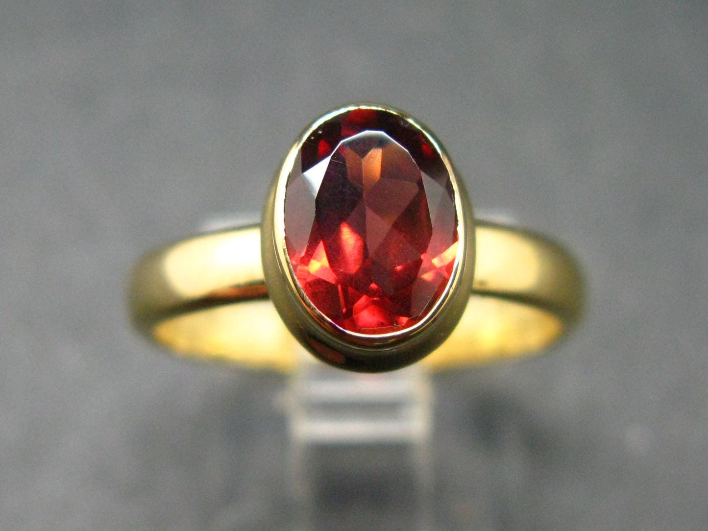 Red Garnet Gold Plated Sterling Silver Ring - Size 7 - 3.11 Grams
