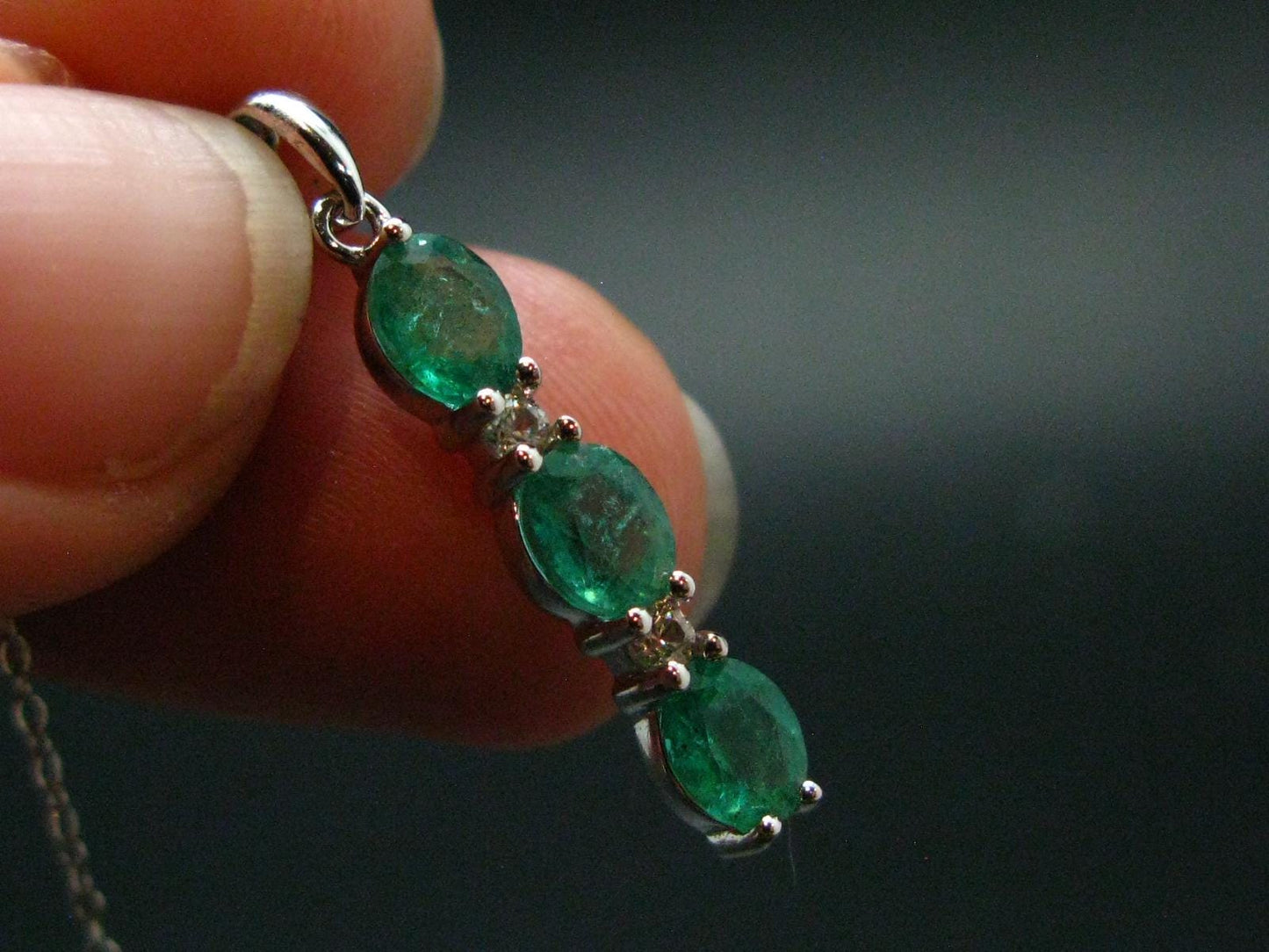 Emerald Silver Pendant W/Chain From Colombia - 2.20 Grams Total