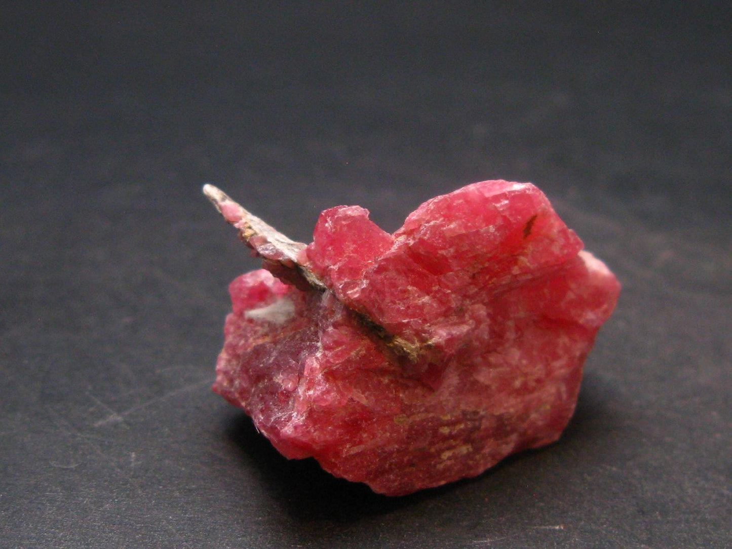 Large Rhodonite Rodonite Crystal From Brazil - 17.24 Grams - 1.2"