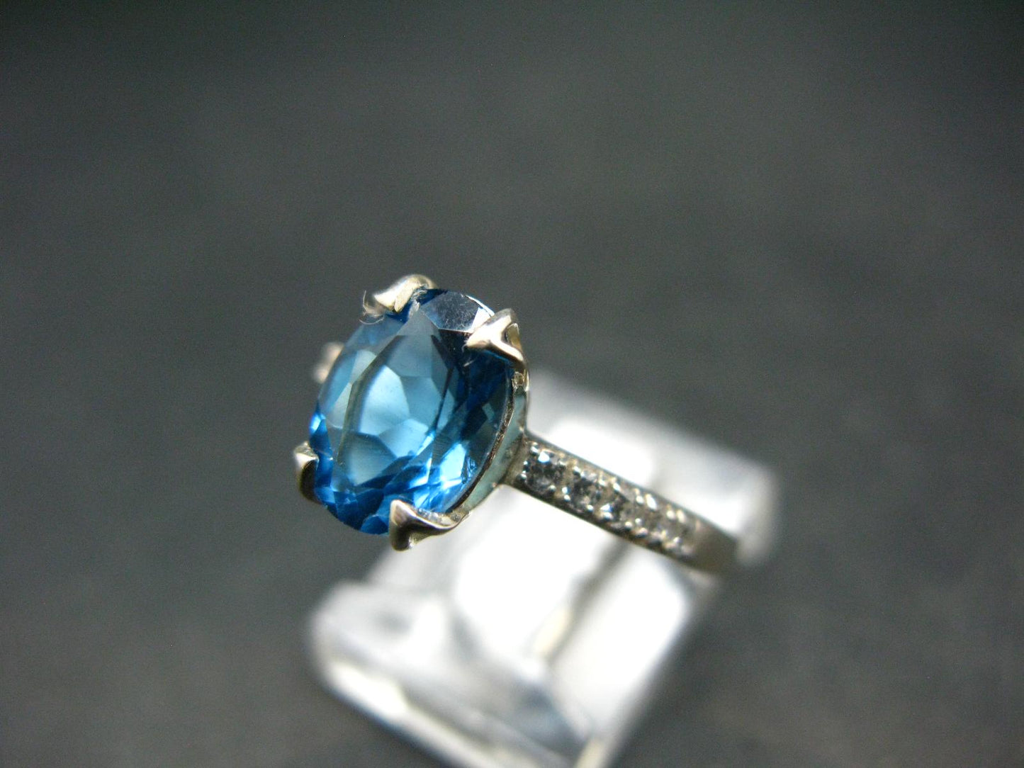 Natural Faceted Round Swiss Blue Topaz Crystal Sterling Silver Ring - 2.16 Grams - Size 7.75