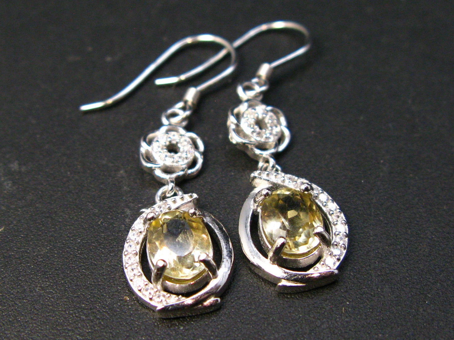 Rare Collector’s Gem!! Gemmy Golden Herderite Gem Silver Dangling Earrings from Brazil - 1.66 Carats