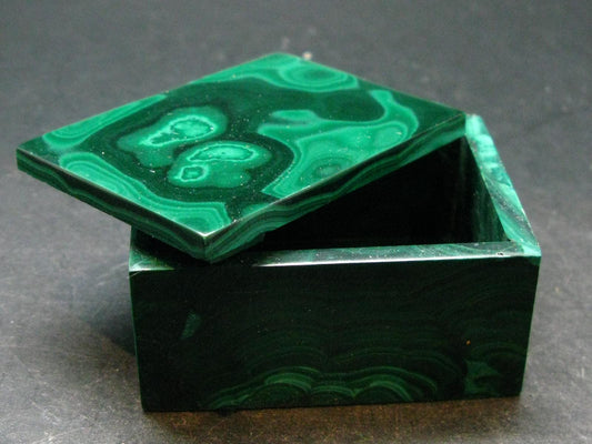 Rich Vibrant Green Malachite Box From Congo - 2.2" - 136.11 Grams
