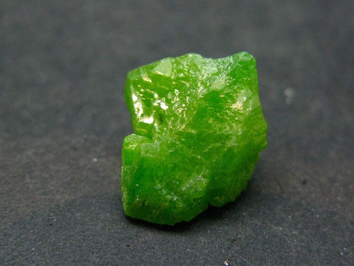 Very Nice Rare Pyromorphite Crystal from China - 0.7" - 3.67 Grams