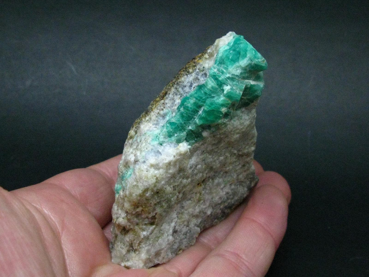 Emerald Beryl Cluster From China - 2.7"- 194.43 Grams