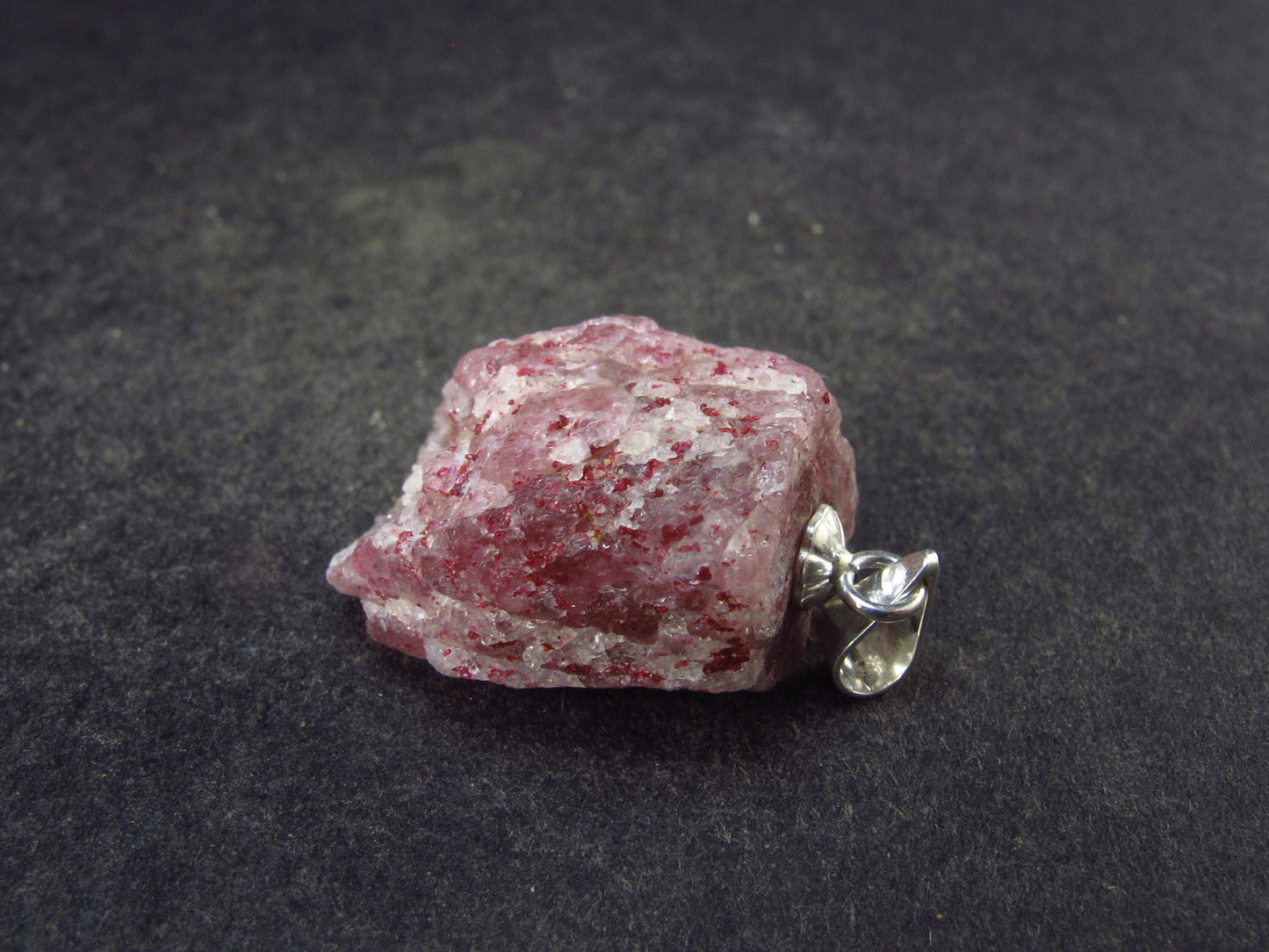 Strawberry Quartz Silver Pendant - 0.9" - 4.16 Grams