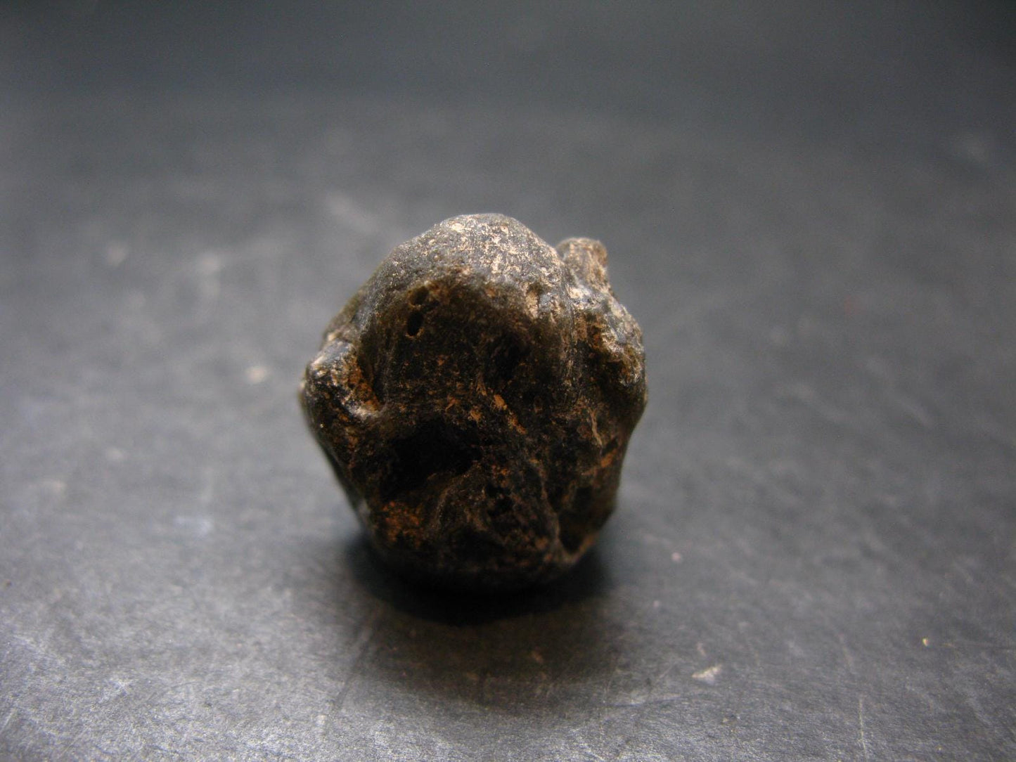 Meteor Splash Glass!! Fabulous Asymmetrical Rare Darwin Glass Tektite Pleistocene Piece From Australia - 0.9"