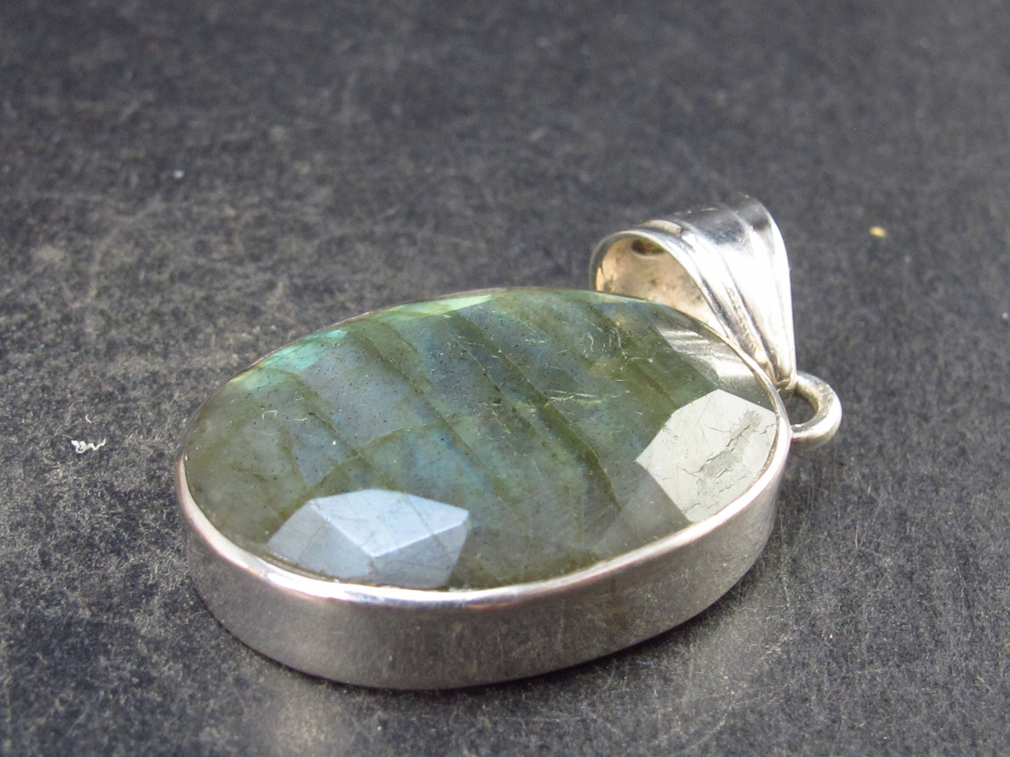 Faceted Labradorite Pendant In 925 Sterling Silver From Madagascar - 1.4'' - 6.9 Grams