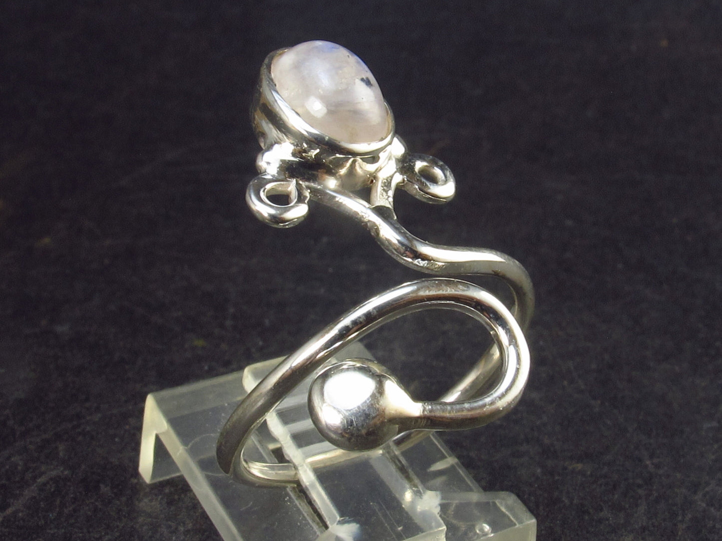 Natural Oval Shaped Glow From Inside Moonstone 925 Silver Ring - Size Adjustable - 2.9 Grams