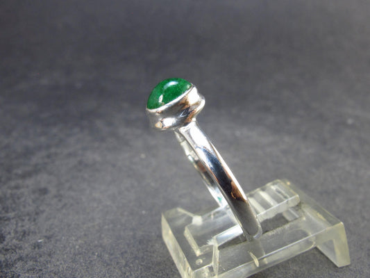 Tsavorite Green Garnet Sterling Silver Ring from Tanzania - 1.99 Grams - Size 7.25