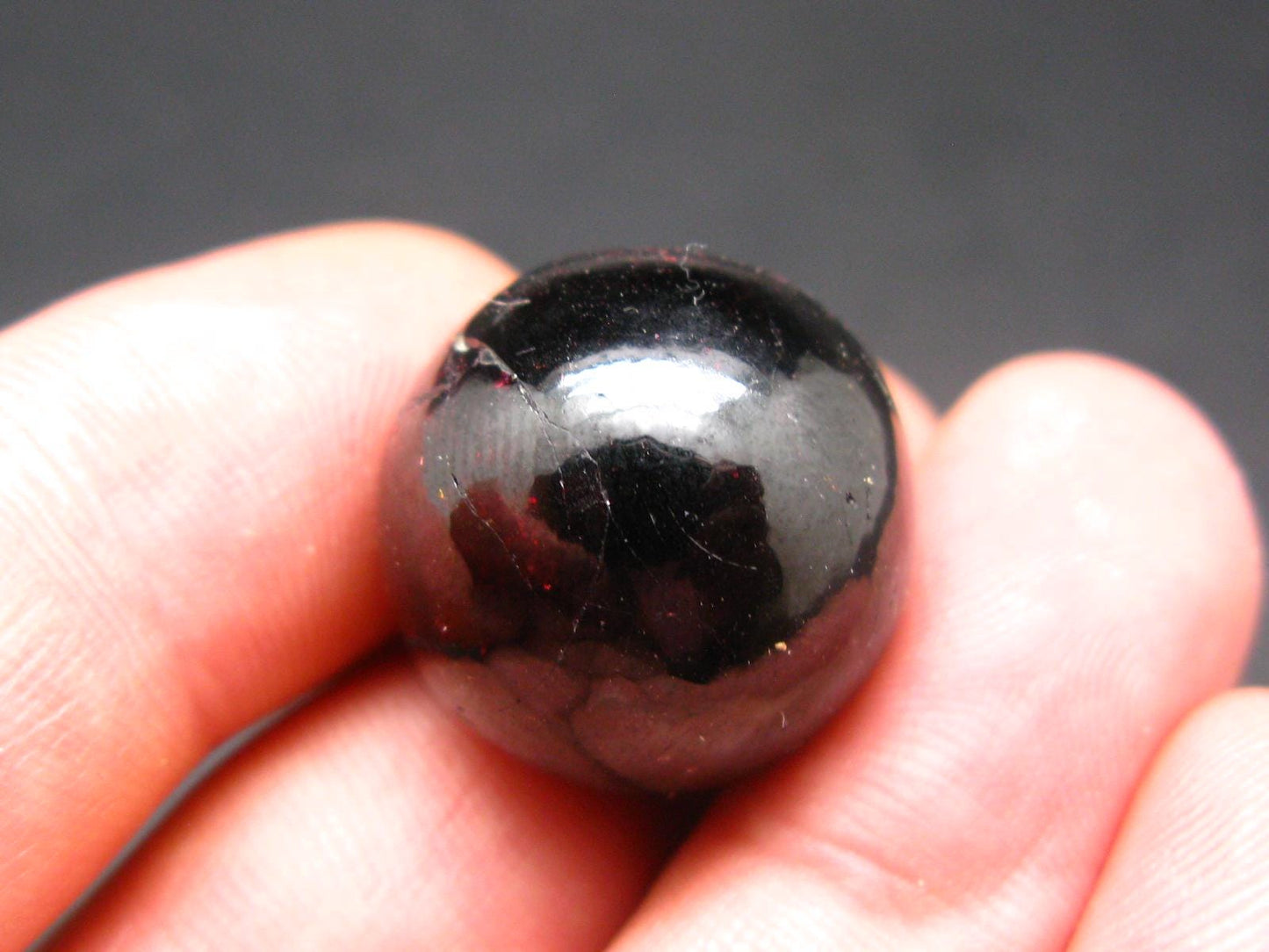 Red Gem Garnet Almandine Sphere Ball From India - 17.82 Grams - 0.8"