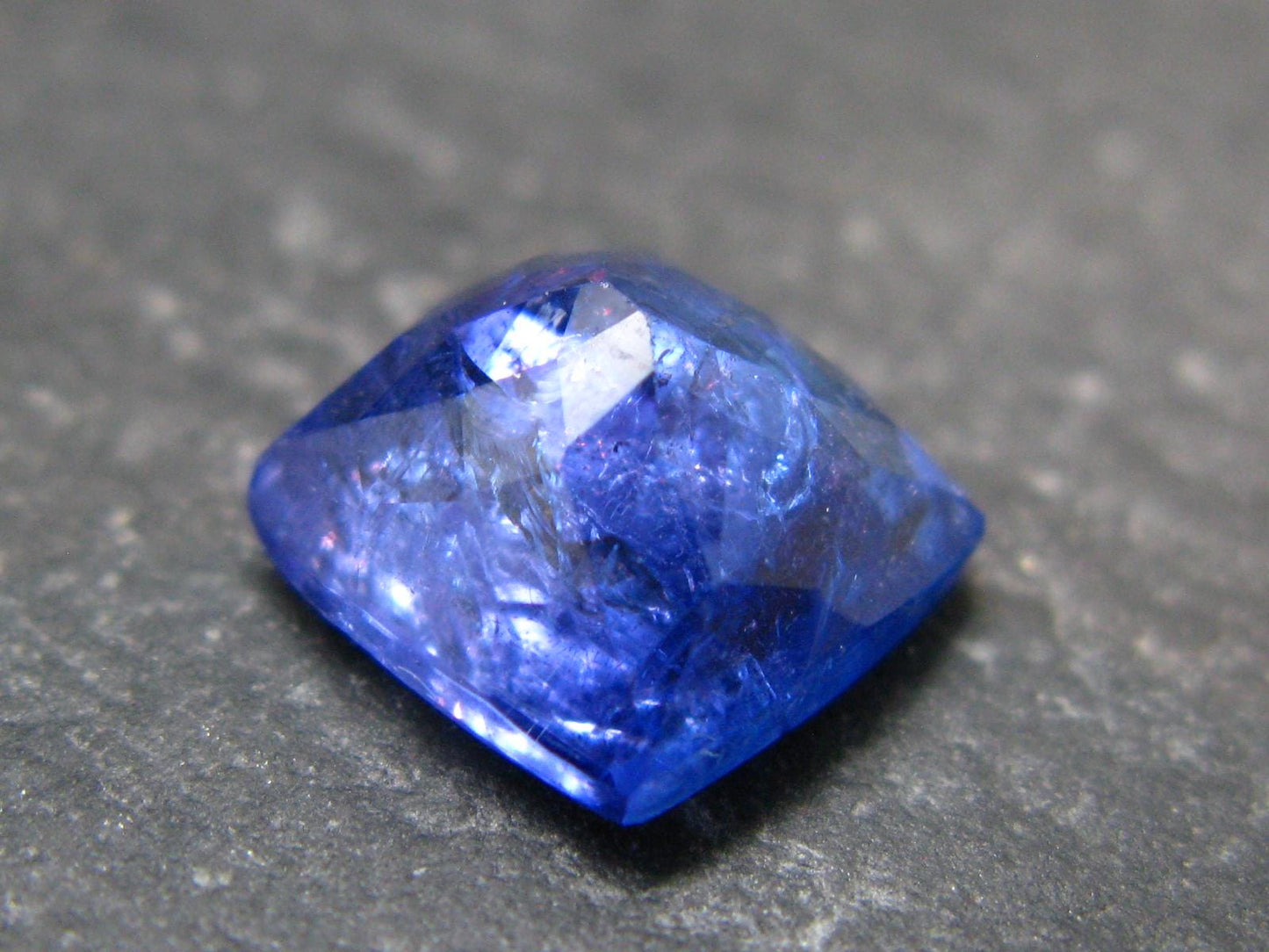 Rare Gem Tanzanite Cut Stone from Tanzania - 5.50 Carats