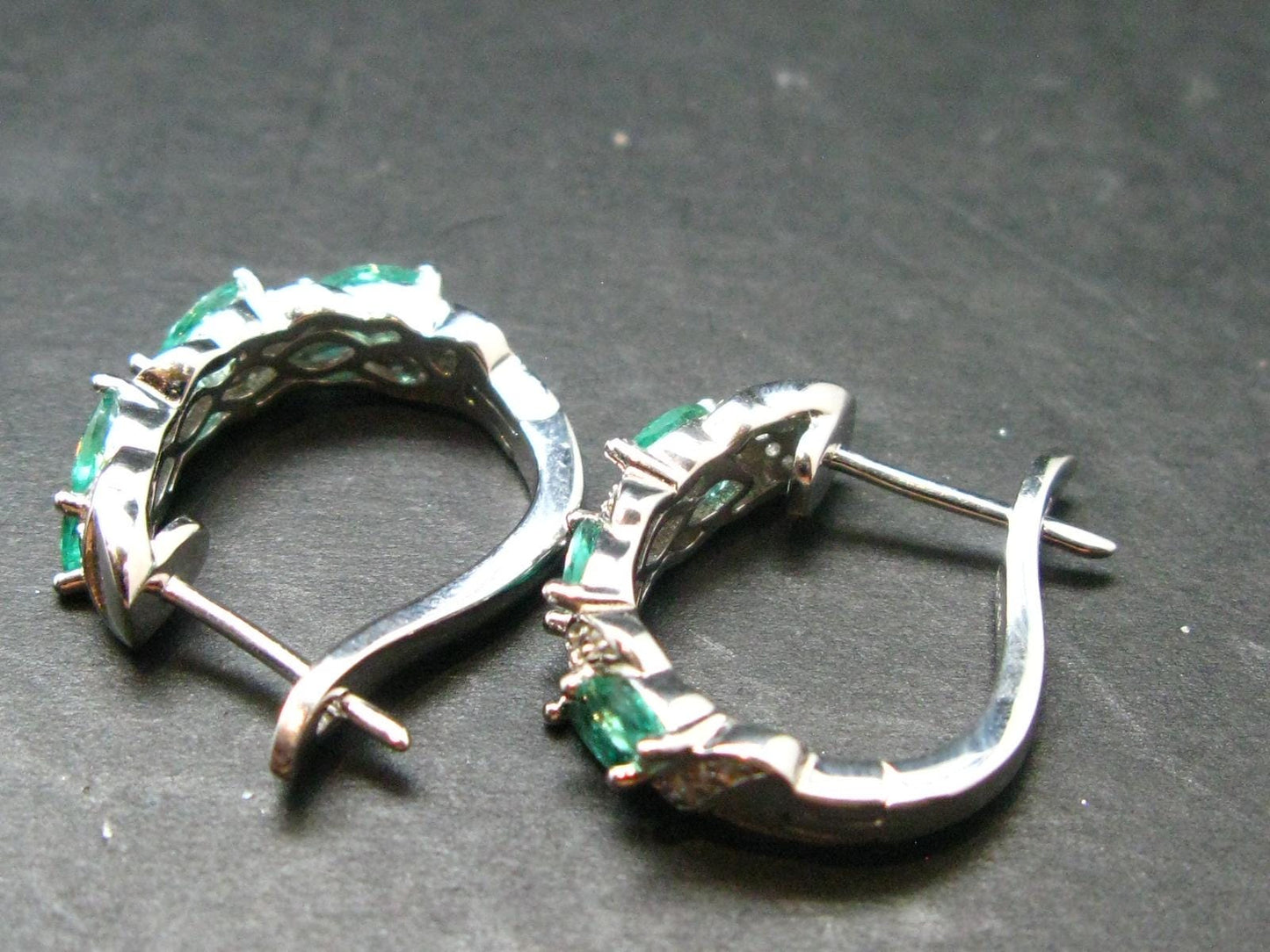 Gem Emerald Faceted Earrings In Sterling Silver - 1.45 Carats