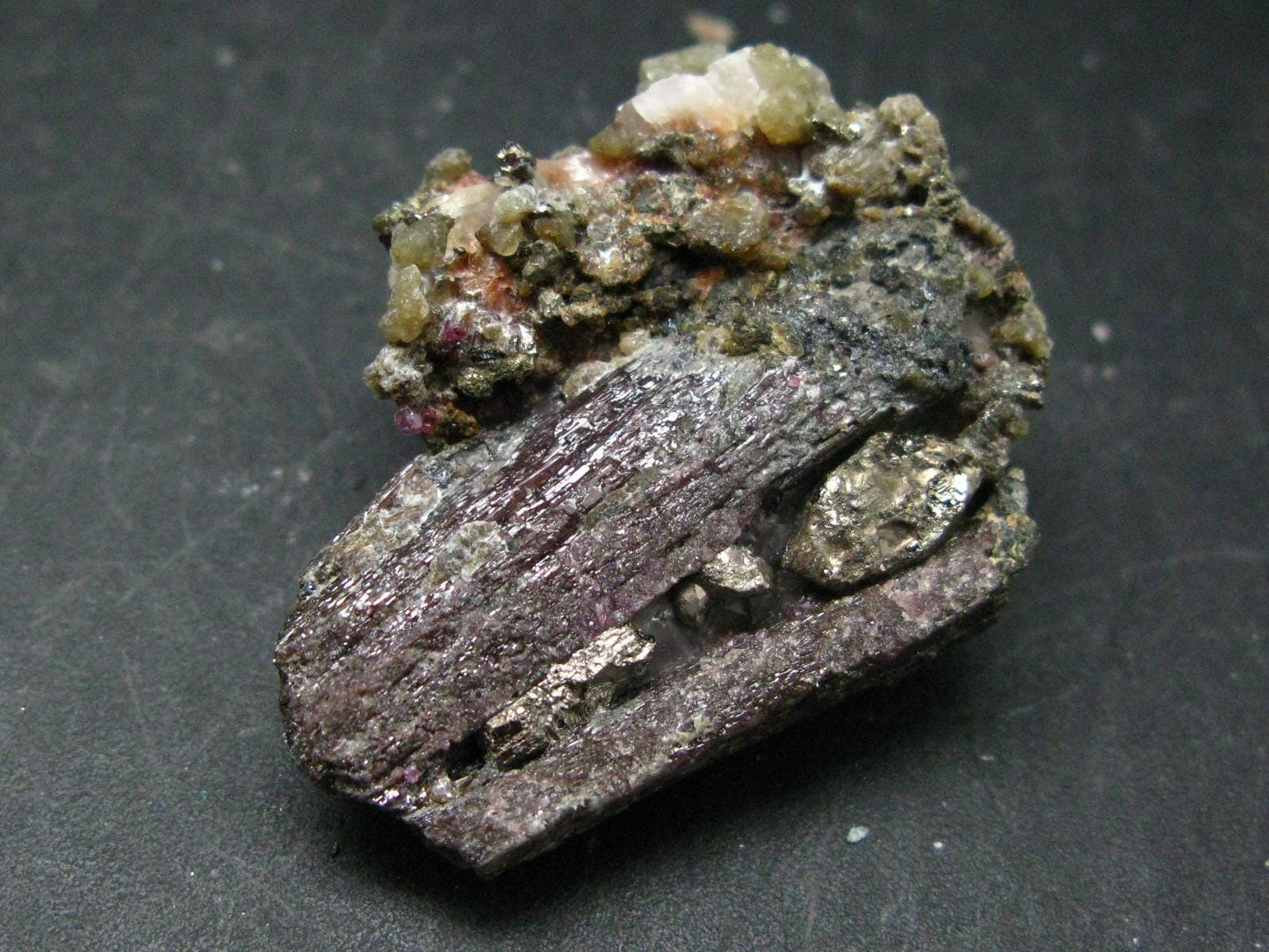 Stunning Painite Crystal with Ruby From Burma - 152 Carats - 1.6"