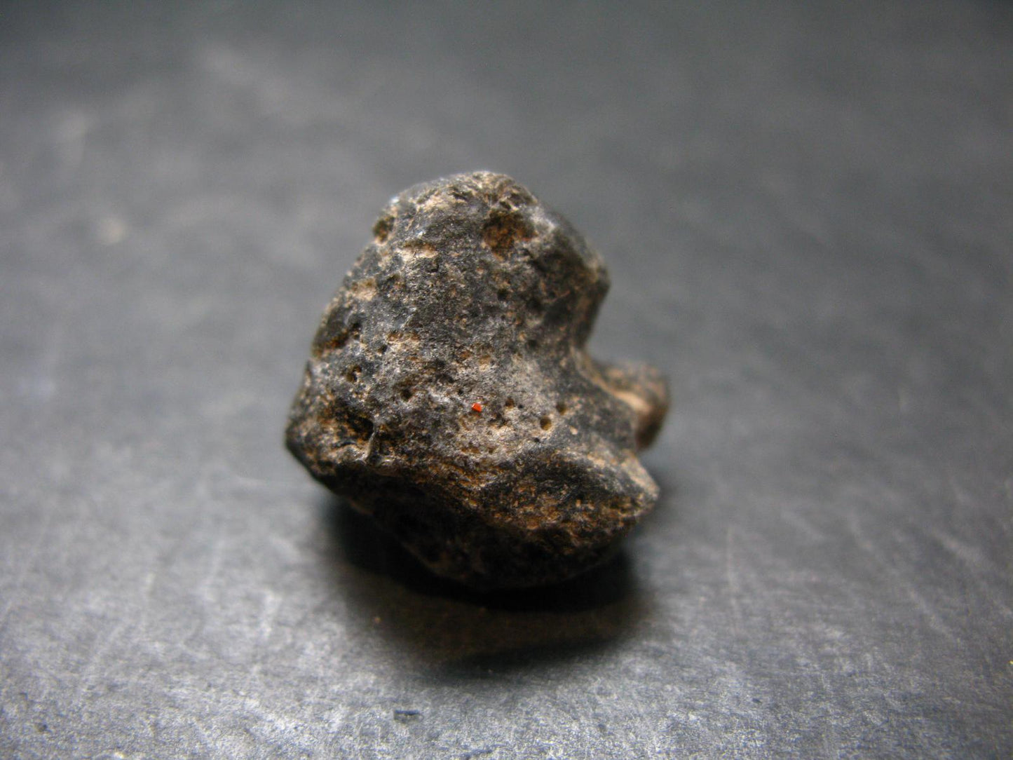 Meteor Splash Glass!! Fabulous Asymmetrical Rare Darwin Glass Tektite Pleistocene Piece From Australia - 0.7"