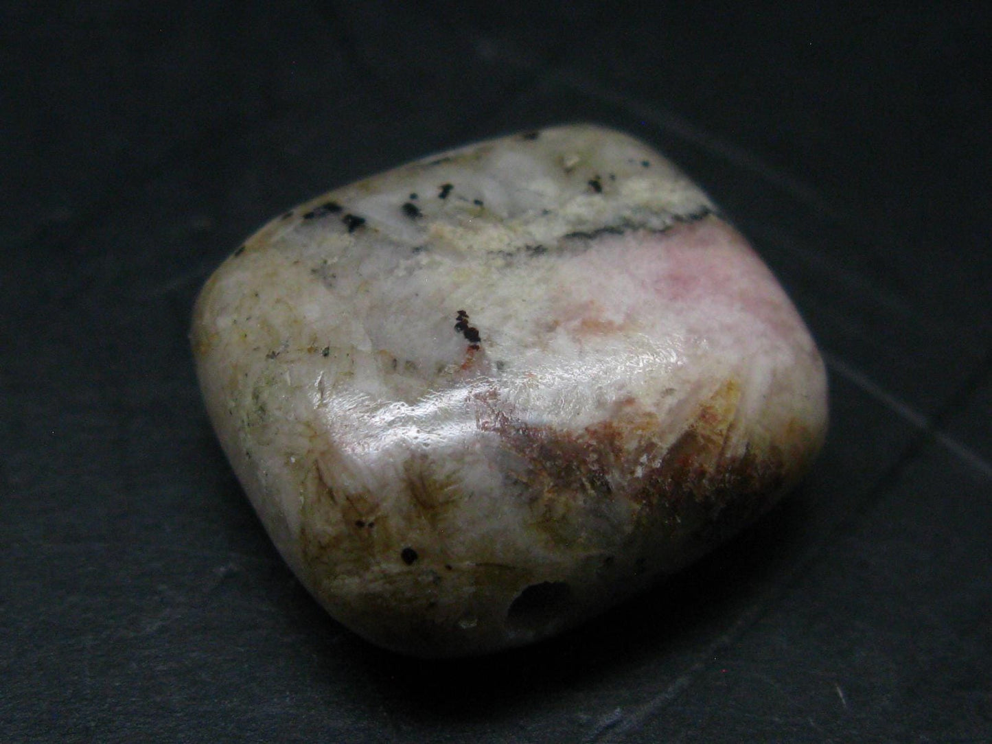 Rare Pink Tugtupite Metal Free Pendant From Greenland - 0.8" - 7.21 Grams