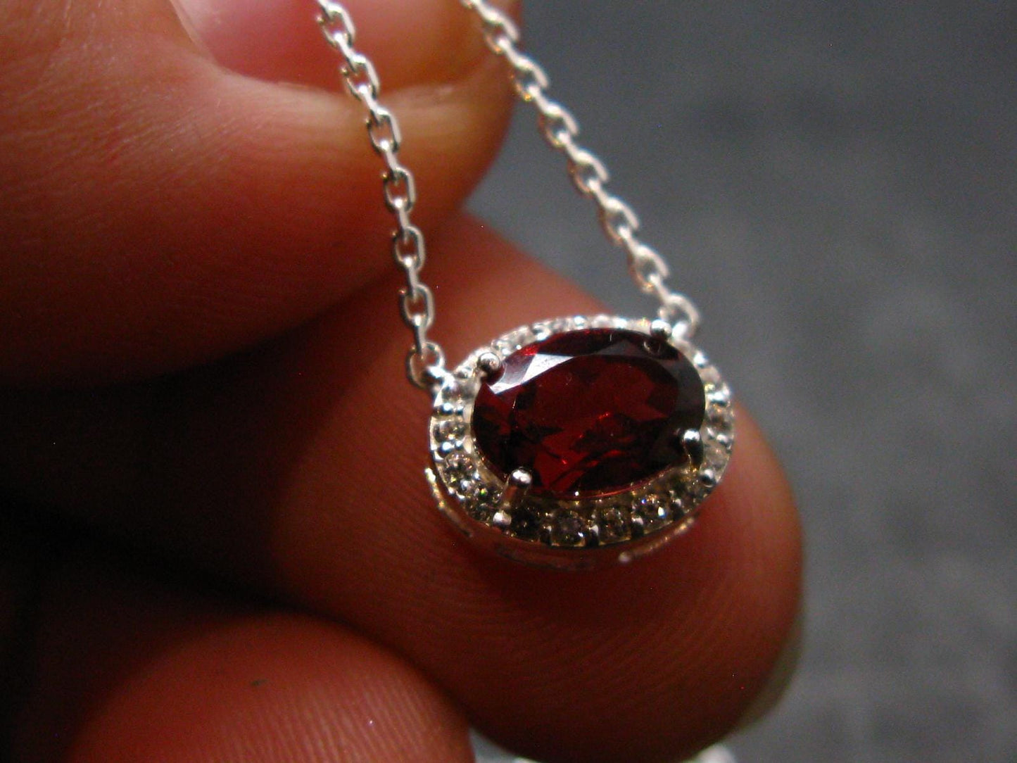 Red Garnet Almandine Gem Silver Pendant with Chain From India - 18" - 2.16 Grams