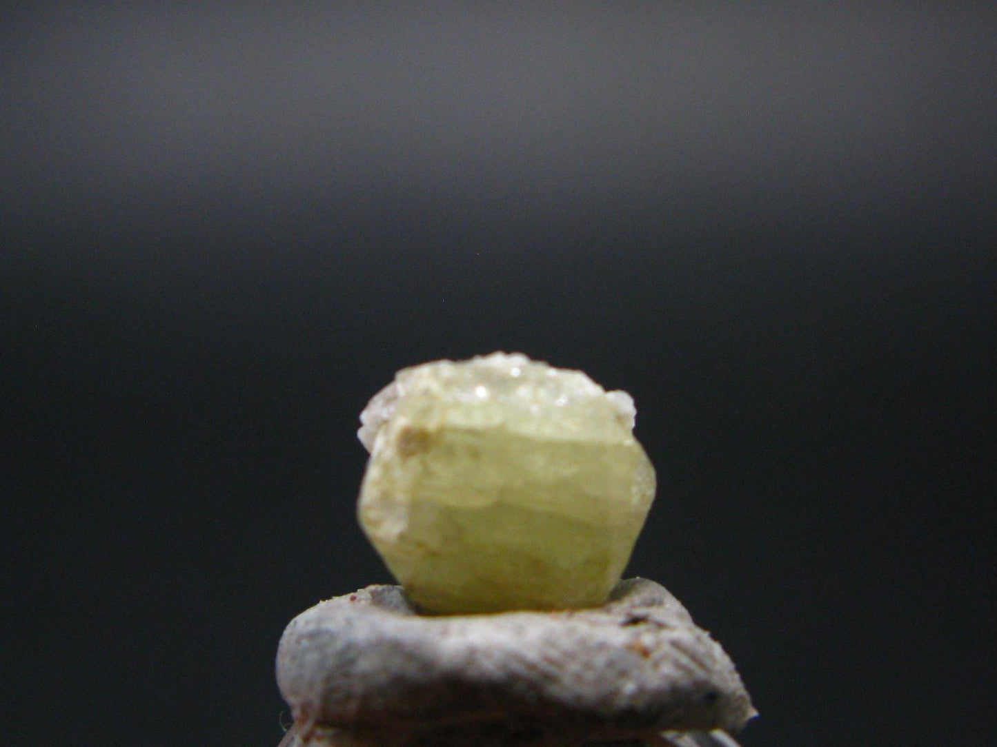 Rhodizite Rhodozite Crystal From Madagascar - 3.30 Carats - 0.3"