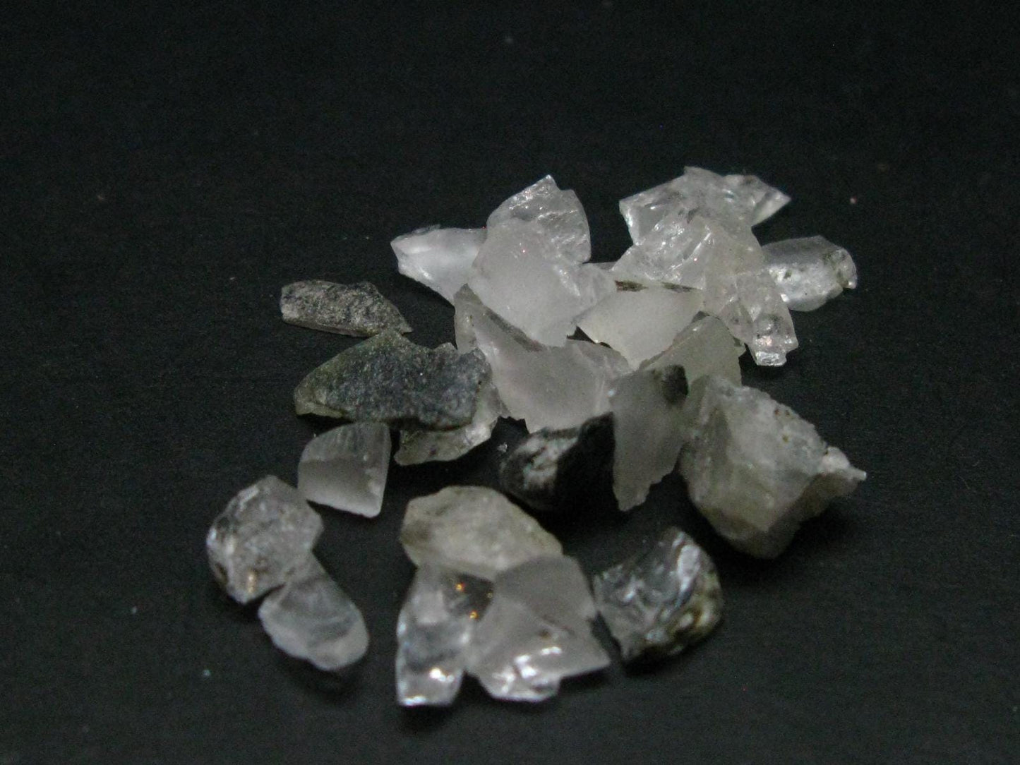 Lot of 25 Phenakite Phenacite Crystals From Brazil - 31.10 Carats