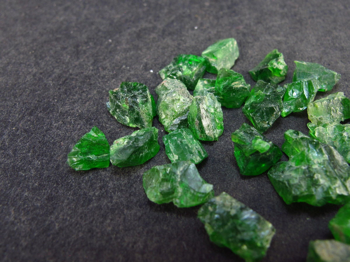 Lot of 25 Chrome Diopside Crystals From Russia