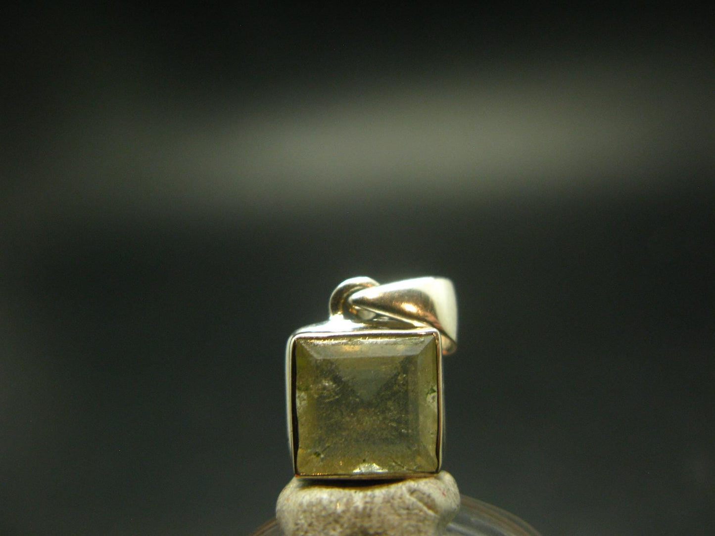 Gem Libyan Desert Glass Tektite Faceted Pendant Sterling Silver from Libya - 0.7" - 2.42 Grams