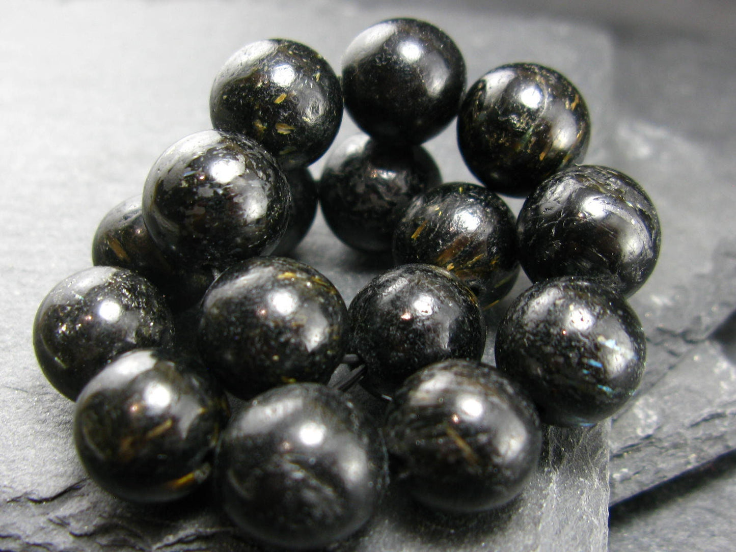 Nuumite Nuummite Genuine Bracelet ~ 7 Inches ~ 12mm Round Beads