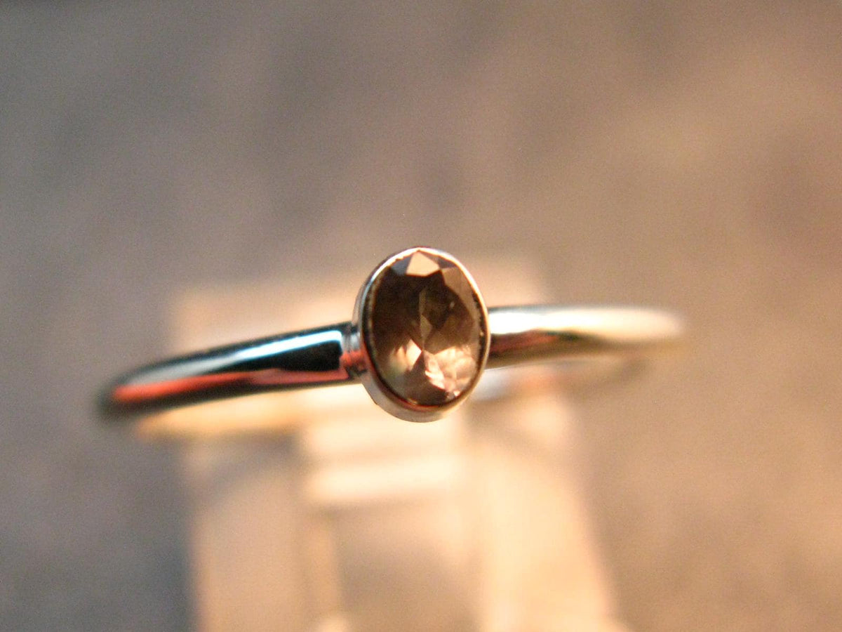 Genuine Alexandrite Gem Silver Ring From Russia - Size 7 - 1.51 Grams