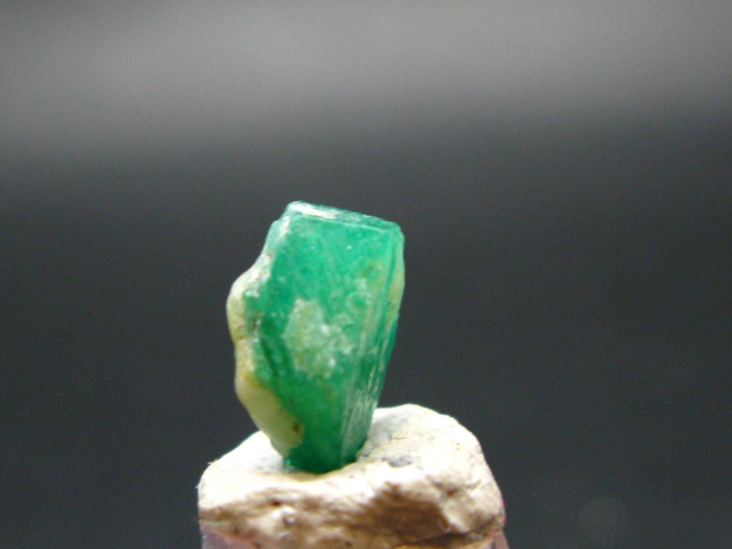 Emerald Beryl Crystal from Afghanistan - 0.4" - 0.70 Grams